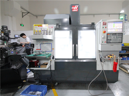 五（wǔ）軸設備